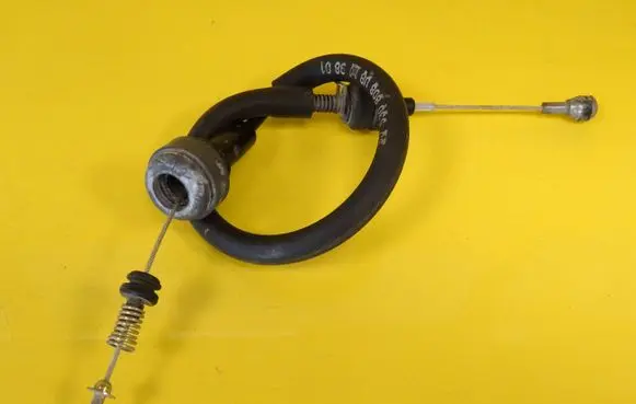 Opel Astra G Throttle cable 90530808 90530808UB