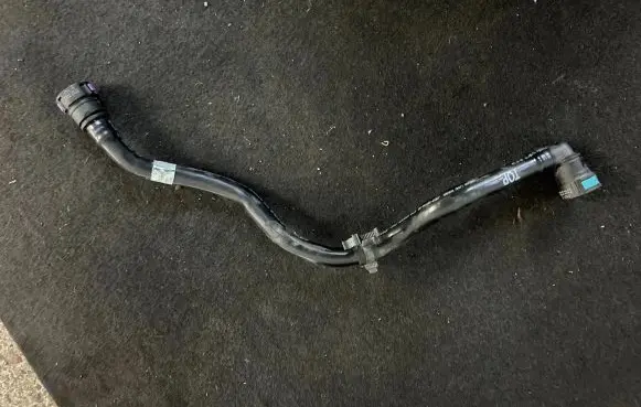 Jaguar I-Pace Engine coolant pipe/hose J9D38D194AB