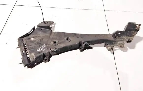 Audi Q7 4L Front bumper mounting bracket 4l0807283