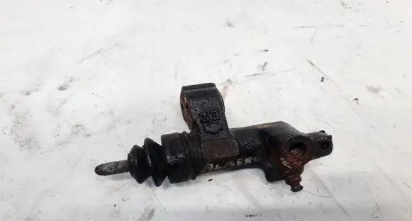 Nissan Almera N16 Clutch master cylinder 
