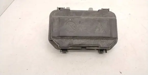 BMW 3 F30 F35 F31 Fuse box cover 9224872 10688710