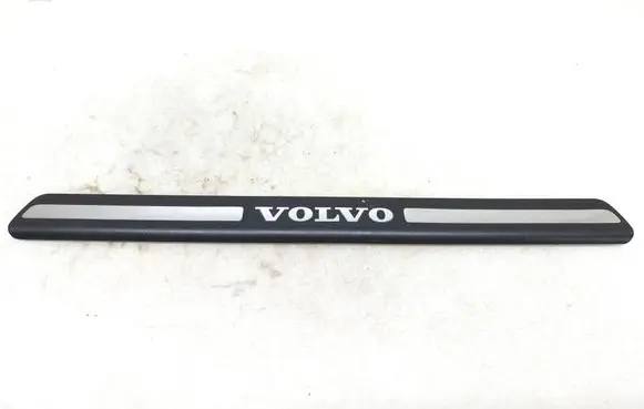 Volvo V70 Front sill trim cover 8659960
