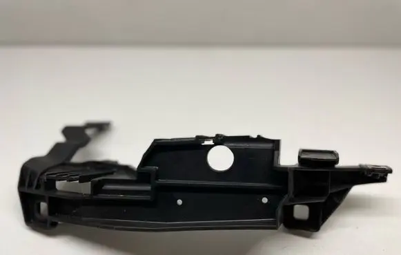 Land Rover Range Rover Sport L320 Headlight/headlamp mounting bracket 1301329336