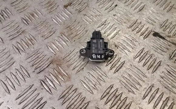 Audi A4 S4 B7 8E 8H Airbag deployment crash/impact sensor 8p0955557