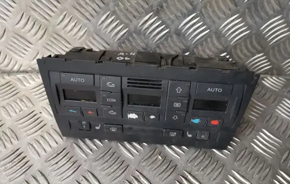 Audi A4 S4 B7 8E 8H Climate control unit 8E0820043AR