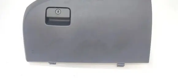 Peugeot 4007 Glove box