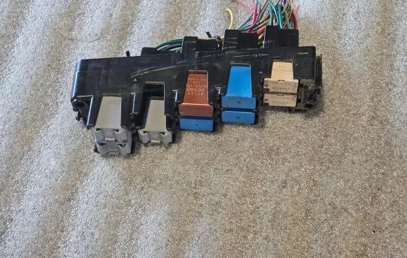 Subaru Legacy Fuse module