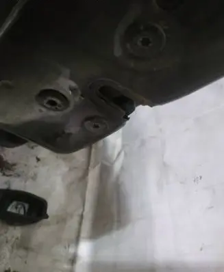 Renault Megane II Front door lock