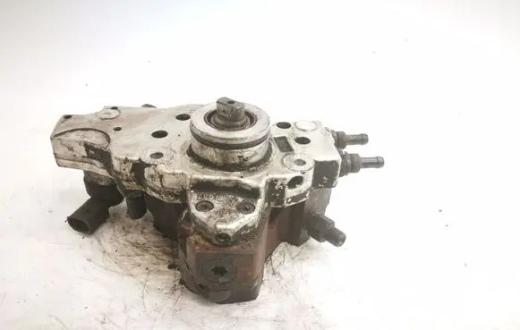 Mercedes-Benz C W203 Fuel injection high pressure pump A6460700101