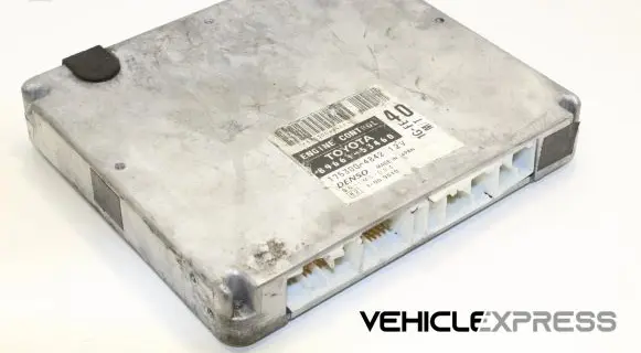 Lexus IS 200-300 Engine control unit/module 8966153460
