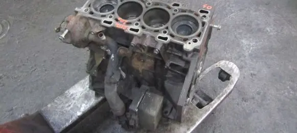 Renault Trafic II (X83) Engine M9R