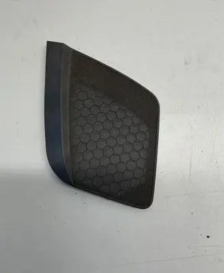 Mercedes-Benz Vito Viano W638 Side speaker trim/cover 6386890466