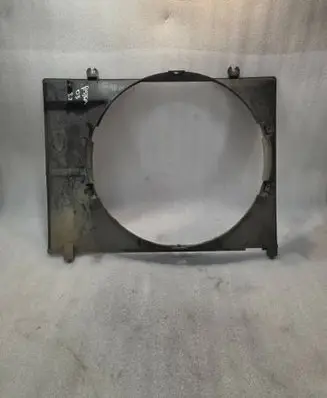 Mitsubishi Pajero Radiator cooling fan shroud MR404894 MR497044
