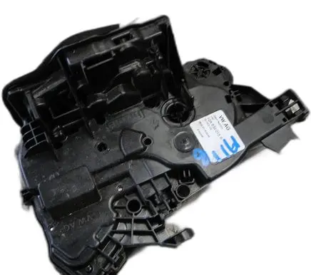 Volkswagen T-Cross Front door lock