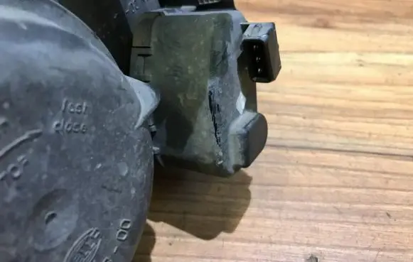 Volkswagen PASSAT B3 Headlight level adjustment motor 