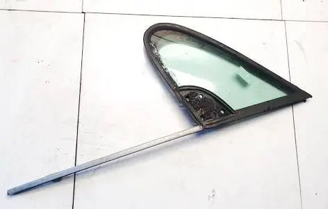 Peugeot 307 Front door vent window glass four-door DOT24M68AS2