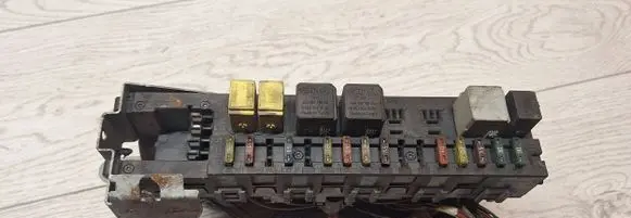 Mercedes-Benz E W211 Comfort/convenience module 5DK00804720 0035450001