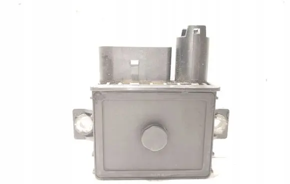BMW 3 E46 Glow plug pre-heat relay 778682106
