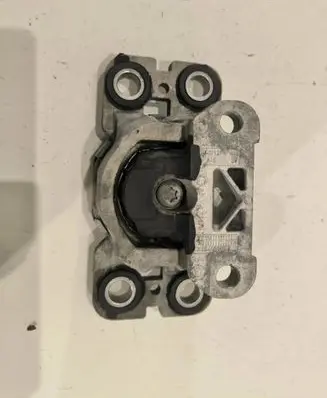 Volvo XC60 Engine mount bracket 3131657502
