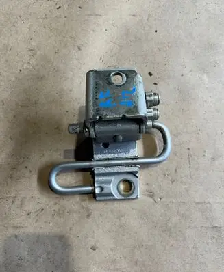 Seat Toledo II (1M) Rear door lower hinge 1J4833411C