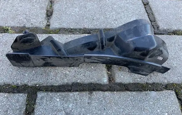 Audi A6 S6 C7 4G Fender mounting bracket 4G0805233