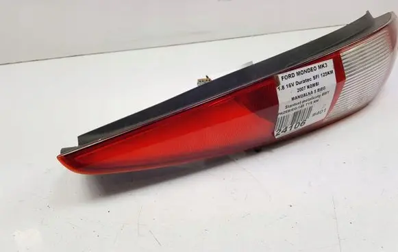 Ford Mondeo Mk III Rear/tail lights 1S71-13405-C