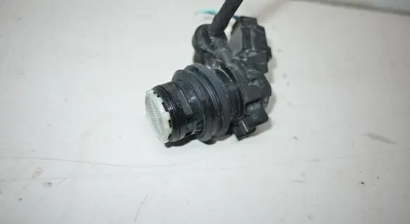 Mazda 3 II Windscreen/windshield washer pump 8603109210