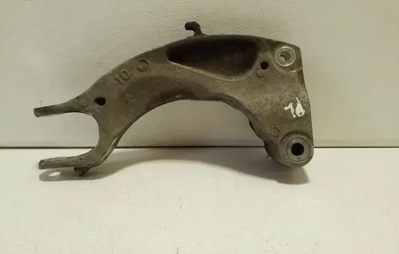 Audi e-tron Lower shock absorber bracket 4M0413037N