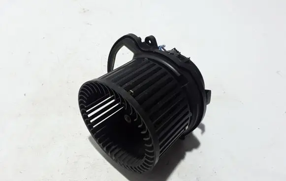 Renault Megane IV A/C air flow flap actuator/motor 272103243R
