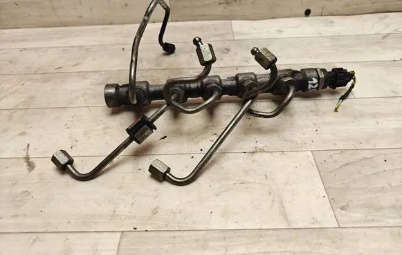 Hyundai i40 Fuel main line pipe 0445214181 314002A420