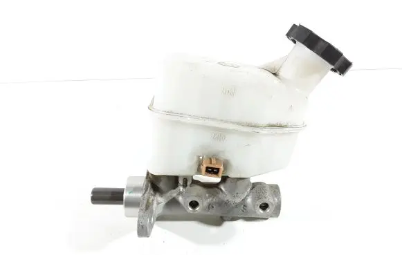 Hyundai Tucson JM Master brake cylinder BM111073