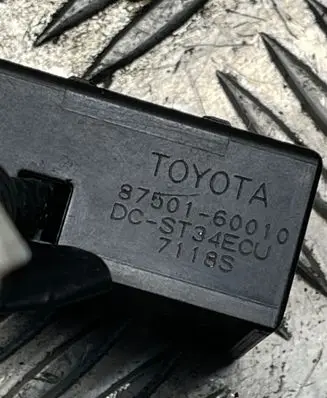 Lexus IS 220D-250-350 ESP (stability program) switch 7118S 8750160010 DCST34ECU