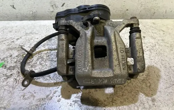 Lexus RX 450H Rear brake caliper