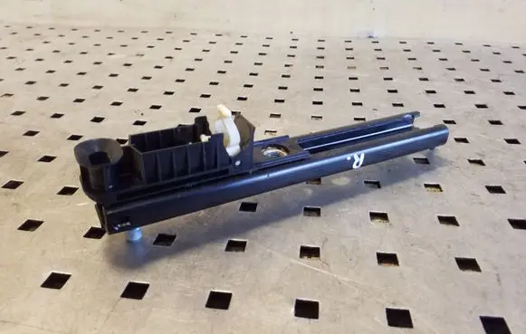 Land Rover Range Rover Sport L320 Seat belt adjustment rail 532092200A