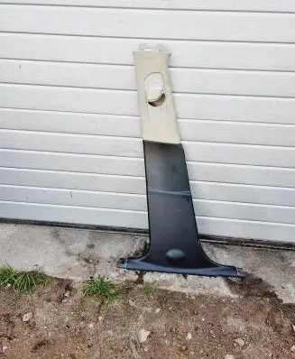 Cadillac BLS (B) pillar trim (top) 3367