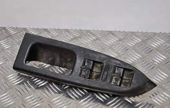 Volkswagen Touran I Electric window control switch 1T1867371F