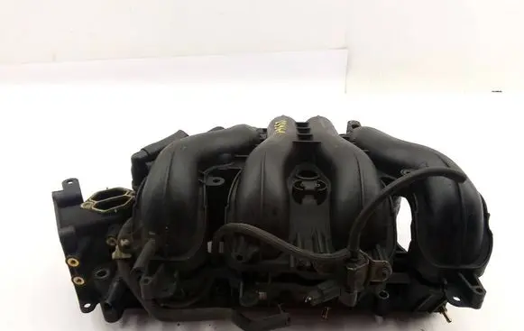 Ford Maverick Intake manifold 5L8G-AH