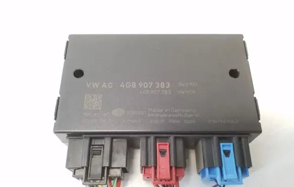 Audi A6 S6 C7 4G Tow bar trailer control unit/module 4G8907383