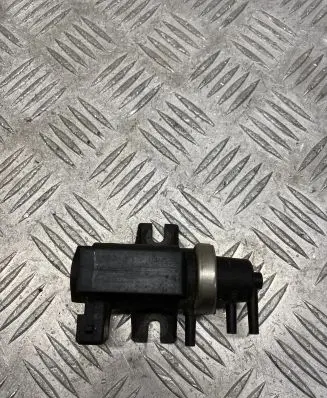Nissan Primera Turbo solenoid valve 70026501
