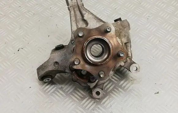 Infiniti Q50 Stub axle 