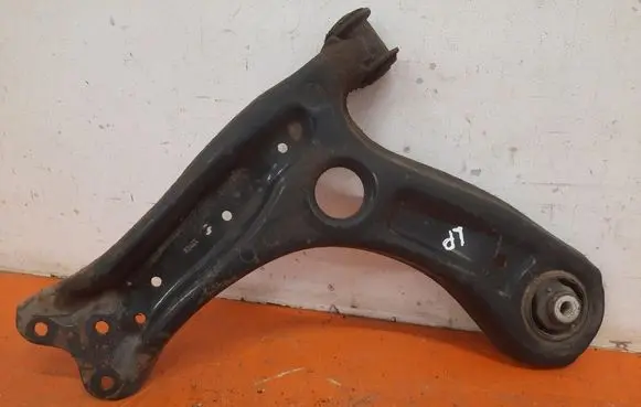 Skoda Fabia Mk2 (5J) Front control arm