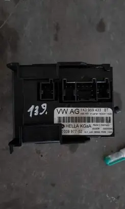 Volkswagen Jetta VI Comfort/convenience module 1K0959433BT 00020000 00897702