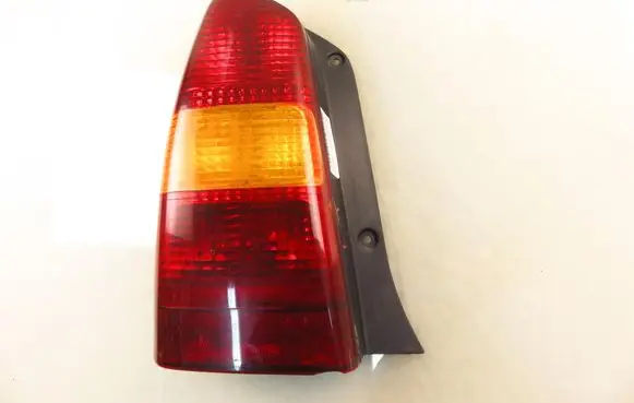 Mazda Tribute Rear/tail lights