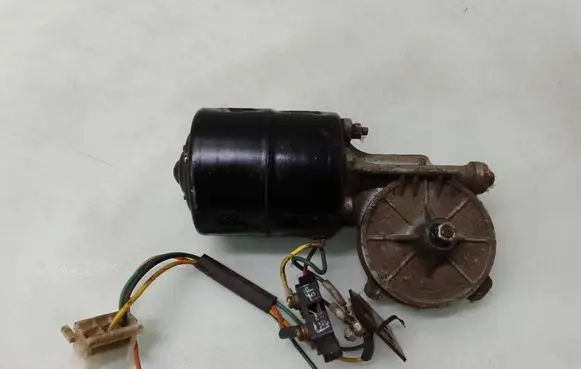 Moskvich 2140 Wiper motor