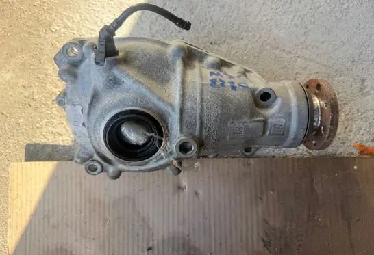 BMW 5 G30 G31 G38 Front differential 7647386