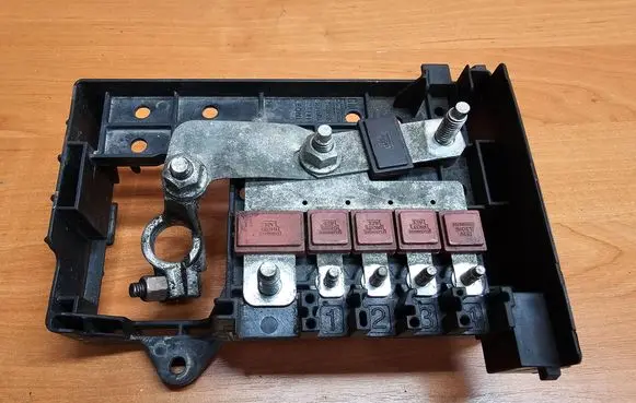Opel Astra J Positive wiring loom 13302305 365927271 1200600000