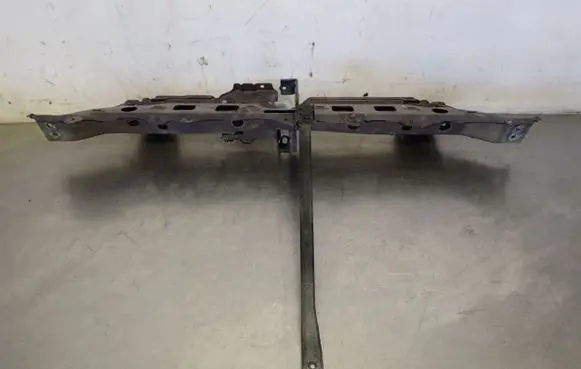 Toyota Urban Cruiser (XP110) Radiator support slam panel
