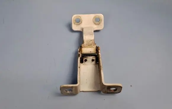 Renault Kangoo II Rear door lower hinge 904115738R 312A