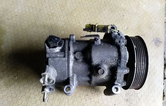Citroen C4 I Air conditioning (A/C) compressor (pump) 9651910980 02017902561