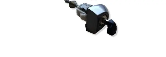 BMW 1 E81 E87 Front door lock (next to the handle) 